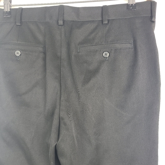 Van Heusen Men's Dress Pants 34x34 Black Traveler Non-iron. EUC - Picture 6 of 8